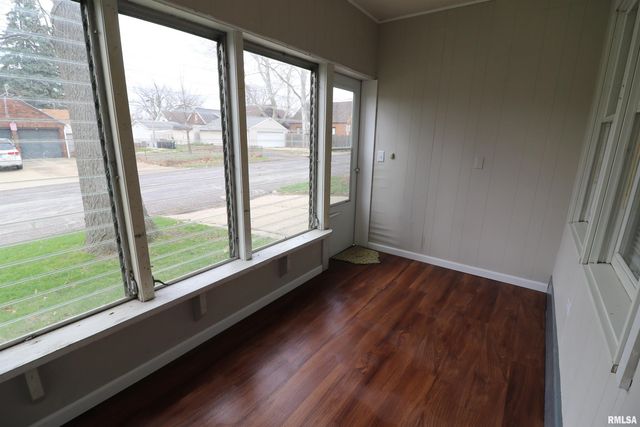 301 E MELBOURNE Avenue, Peoria, IL 61603