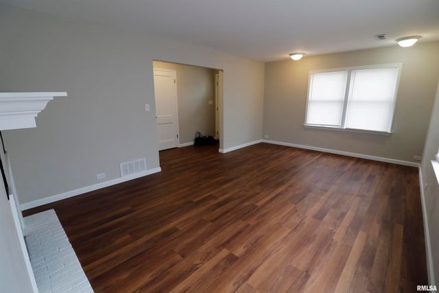 301 E MELBOURNE Avenue, Peoria, IL 61603