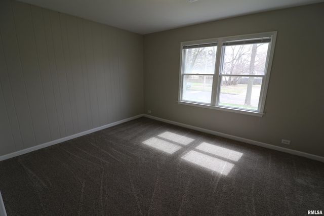 301 E MELBOURNE Avenue, Peoria, IL 61603