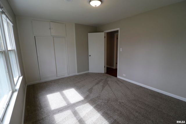 301 E MELBOURNE Avenue, Peoria, IL 61603