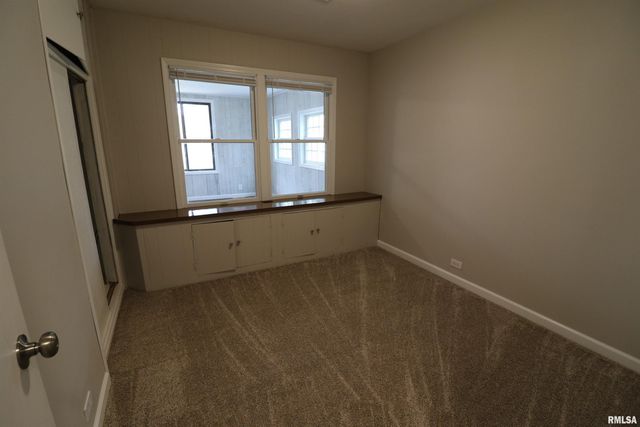 301 E MELBOURNE Avenue, Peoria, IL 61603