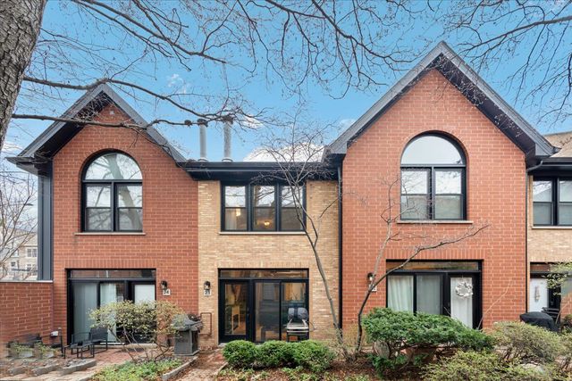 1801 W Diversey Parkway 23, Chicago, IL 60614