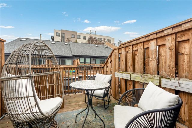 1801 W Diversey Parkway 23, Chicago, IL 60614