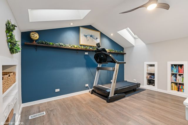 1801 W Diversey Parkway 23, Chicago, IL 60614