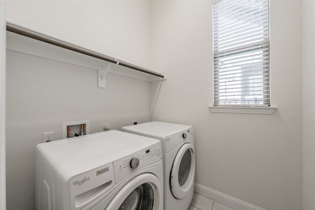 8075 Sunflower Lane, Dallas, TX 75252