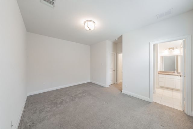 8075 Sunflower Lane, Dallas, TX 75252