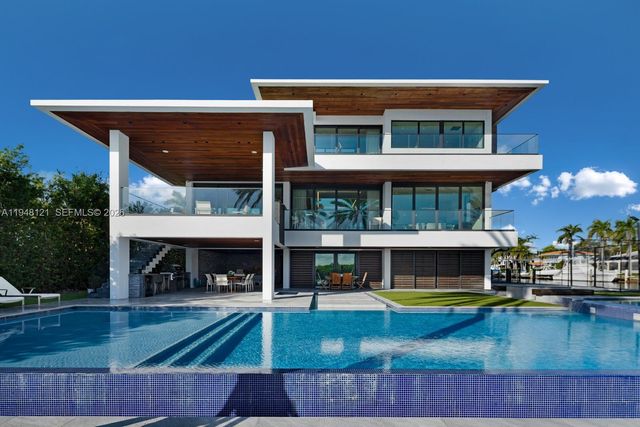 13009 Mar St, Coral Gables, FL 33156