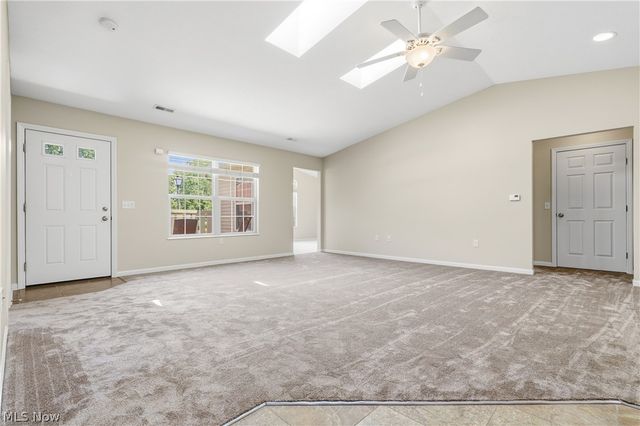 3038 Mahogany Run Circle NW, North Canton, OH 44720