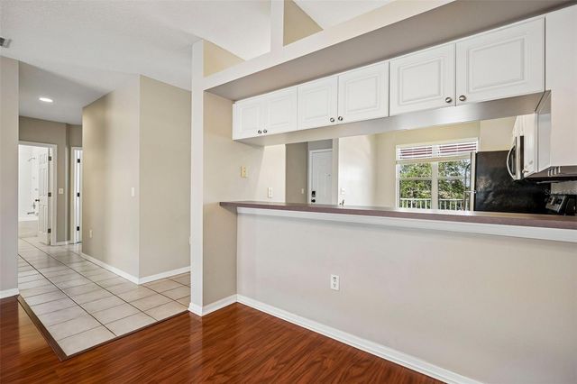 1400 WATER VIEW DRIVE W 202, Largo, FL 33771