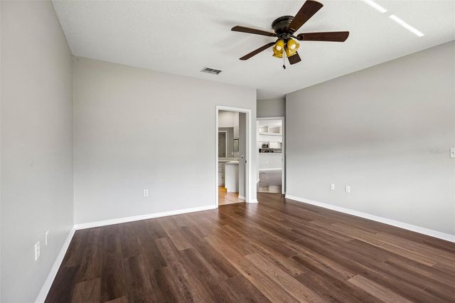 1400 WATER VIEW DRIVE W 202, Largo, FL 33771