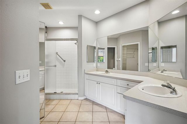 1400 WATER VIEW DRIVE W 202, Largo, FL 33771