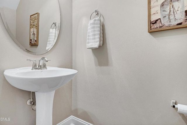 678 Democracy Street, Raleigh, NC 27603