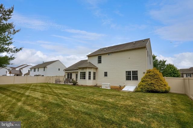 20 LEWISTON CIR, Lancaster, PA 17601