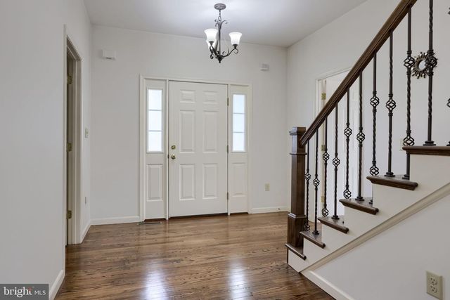 20 LEWISTON CIR, Lancaster, PA 17601