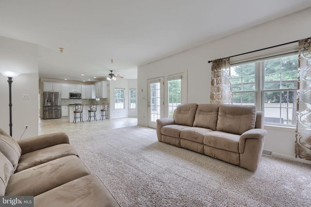 20 LEWISTON CIR, Lancaster, PA 17601