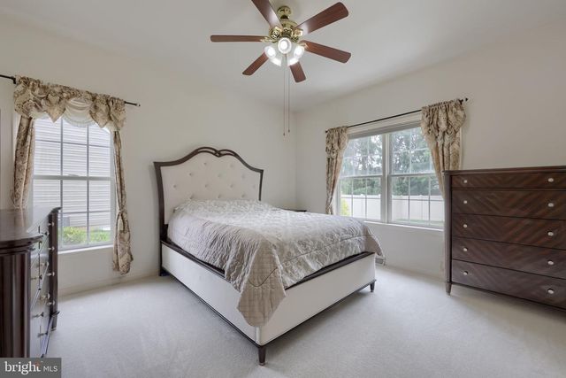 20 LEWISTON CIR, Lancaster, PA 17601