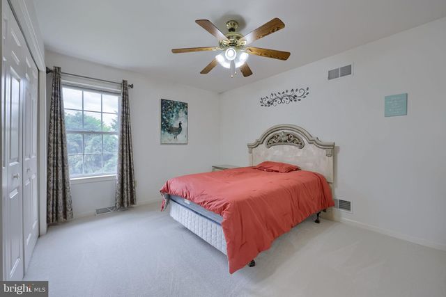 20 LEWISTON CIR, Lancaster, PA 17601