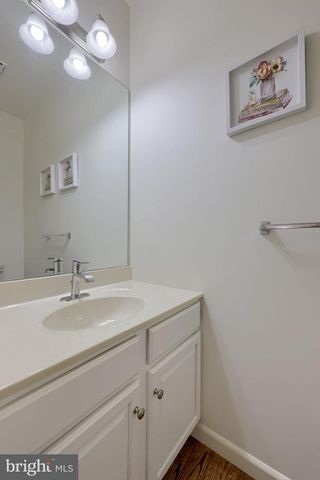 20 LEWISTON CIR, Lancaster, PA 17601
