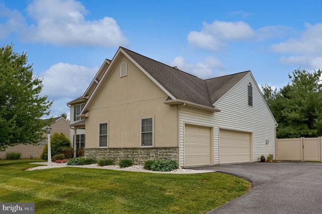 20 LEWISTON CIR, Lancaster, PA 17601