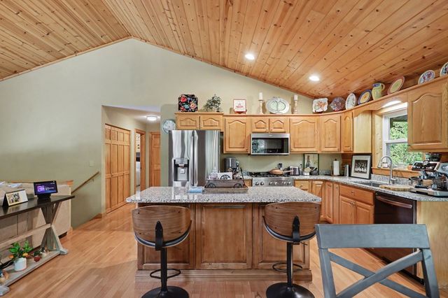 71 Leisure Time Lane, Murphy, NC 28906