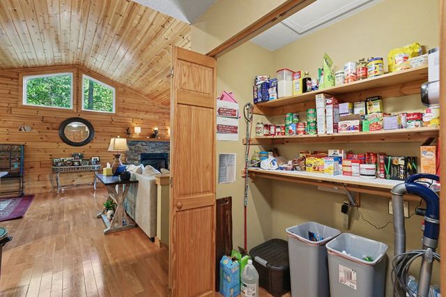 71 Leisure Time Lane, Murphy, NC 28906