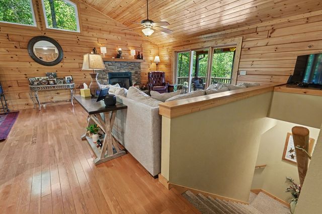 71 Leisure Time Lane, Murphy, NC 28906