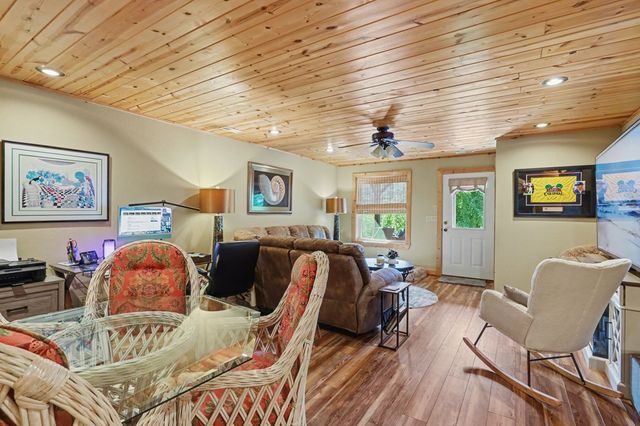 71 Leisure Time Lane, Murphy, NC 28906