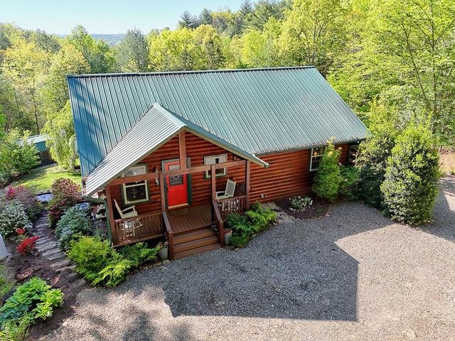 71 Leisure Time Lane, Murphy, NC 28906