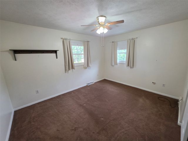 5836 HERITAGE Drive, Erie, PA 16509