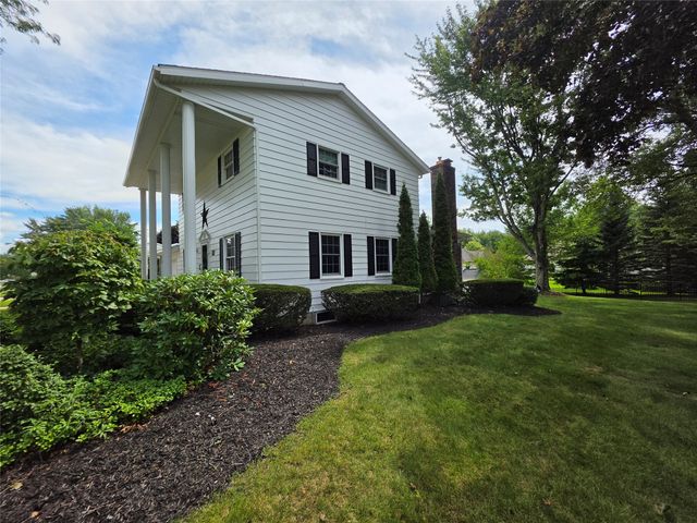 5836 HERITAGE Drive, Erie, PA 16509