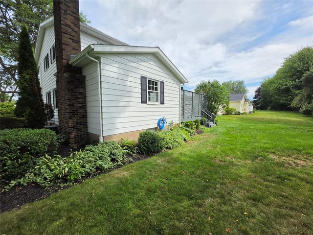 5836 HERITAGE Drive, Erie, PA 16509