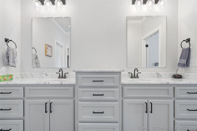 14704 E 77th Street North, Owasso, OK 74055
