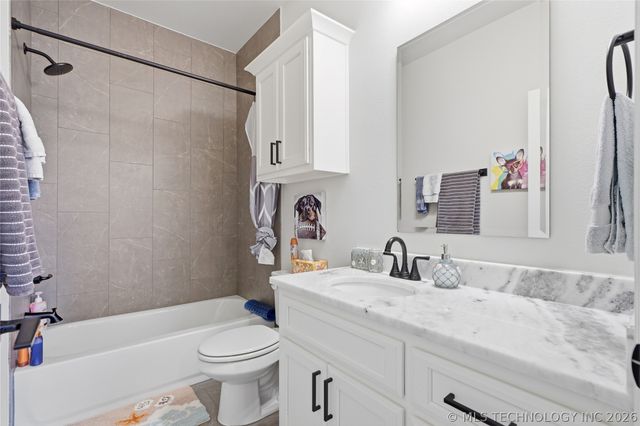14704 E 77th Street North, Owasso, OK 74055