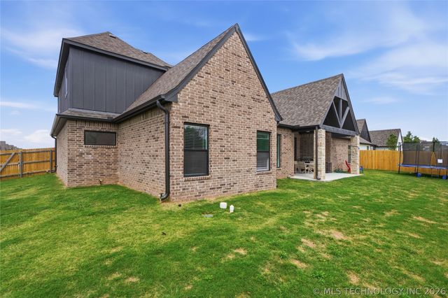 14704 E 77th Street North, Owasso, OK 74055