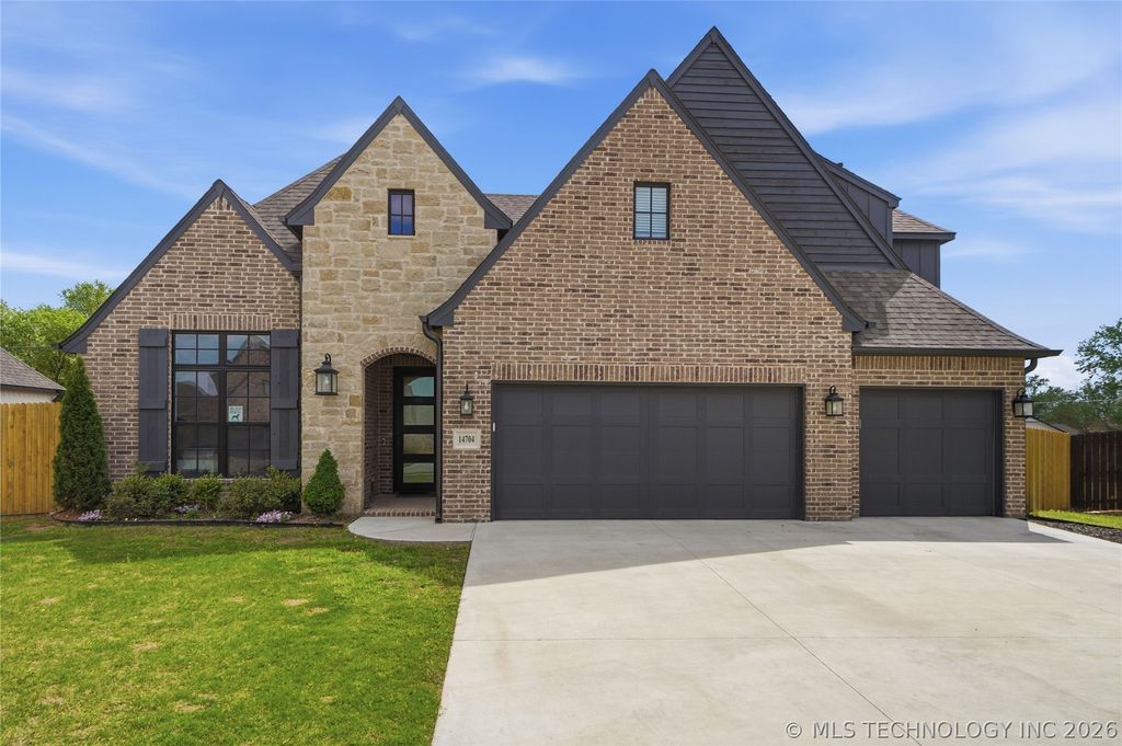14704 E 77th Street North, Owasso, OK 74055