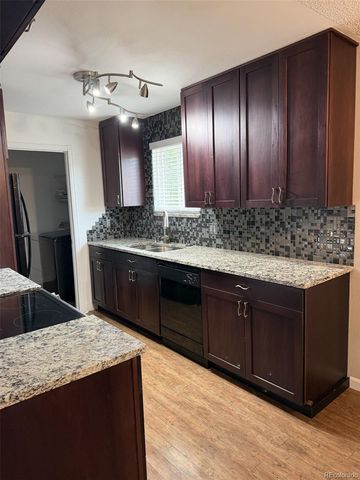 9978 Appletree Place, Denver, CO 80260