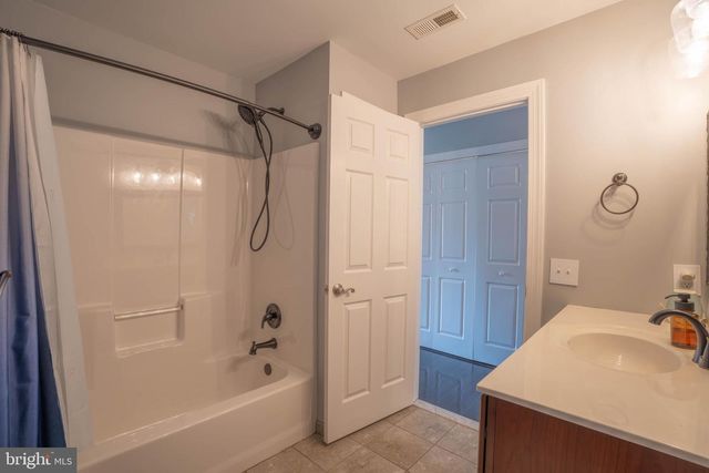 124 NICOLES WAY, Morrisville, PA 19067