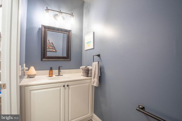 124 NICOLES WAY, Morrisville, PA 19067