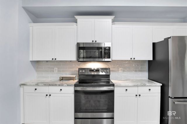 4 Yacht Club Drive 70, Daphne, AL 36526