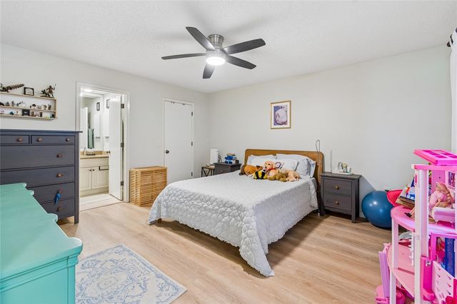 5335 SAND CRANE COURT, Wesley Chapel, FL 33543