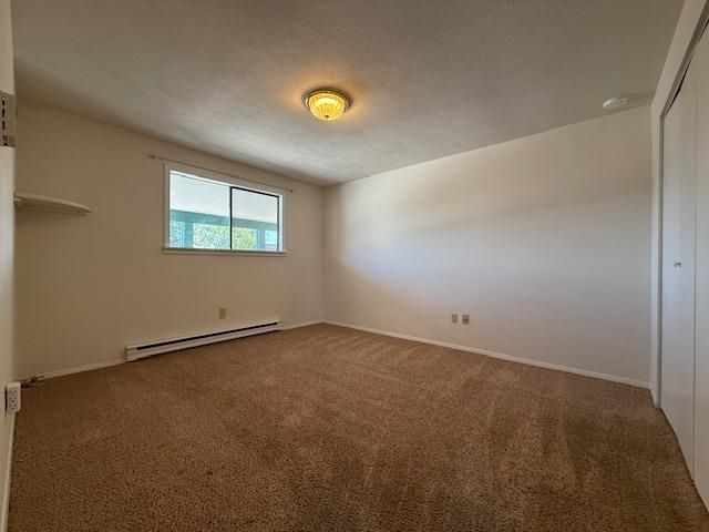 2121 E Upriver Dr, Spokane, WA 99207