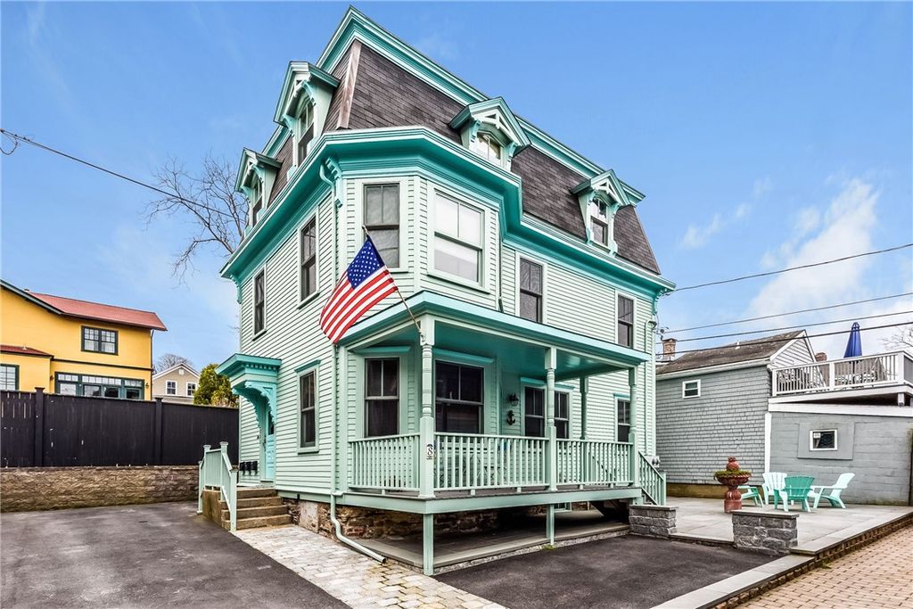 8 Green Place 1, Newport, RI 02840