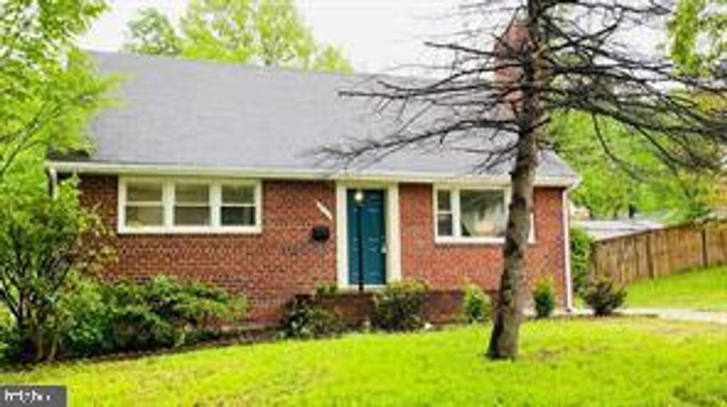 8302 STANWOOD ST, Hyattsville, MD 20784