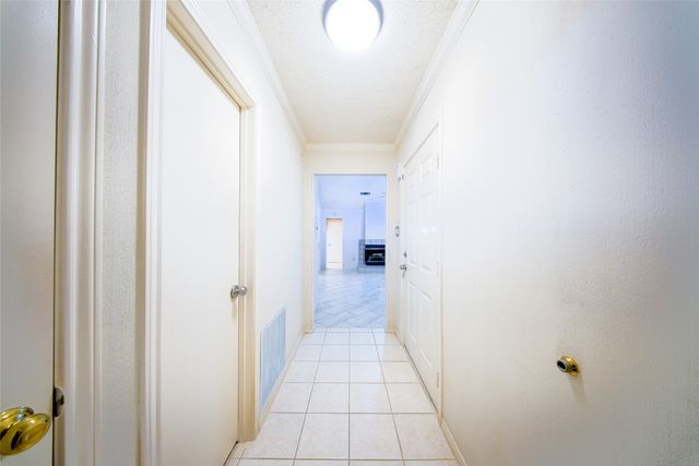 2800 Keller Springs Road 1D, Carrollton, TX 75006