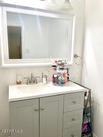 5538 Peinado Lane, El Paso, TX 79903