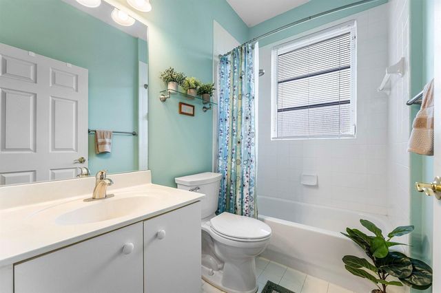10760 Royal Caribbean Circle, Boynton Beach, FL 33437