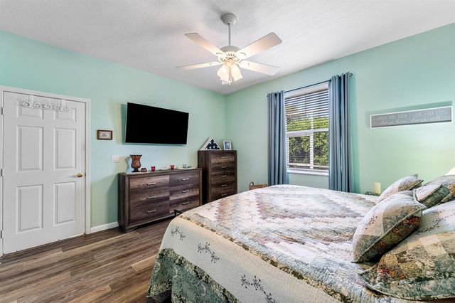 10760 Royal Caribbean Circle, Boynton Beach, FL 33437
