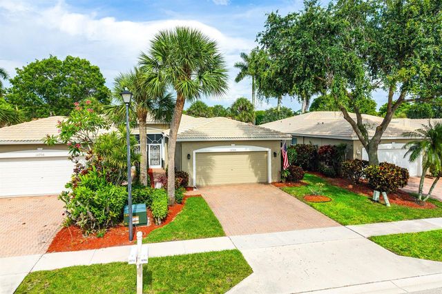 10760 Royal Caribbean Circle, Boynton Beach, FL 33437