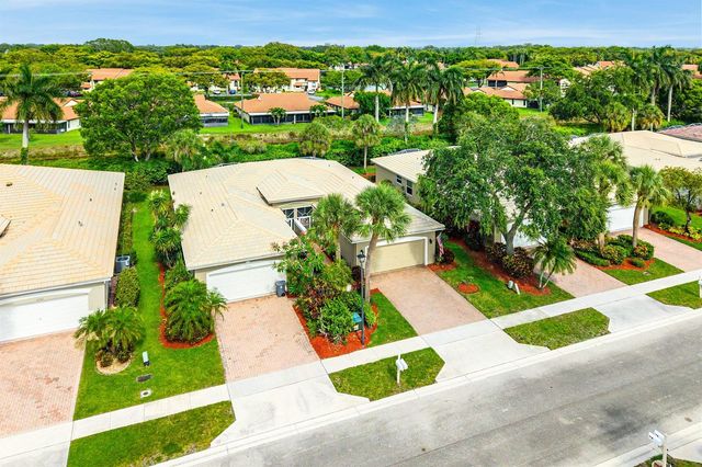 10760 Royal Caribbean Circle, Boynton Beach, FL 33437