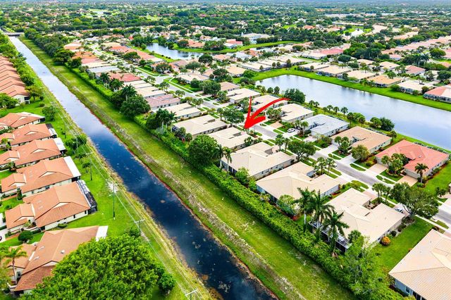 10760 Royal Caribbean Circle, Boynton Beach, FL 33437